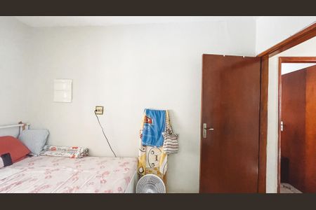 Casa à venda com 180m², 3 quartos e 2 vagasQuarto 1