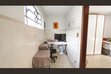 Casa à venda com 180m², 3 quartos e 2 vagasEscritório