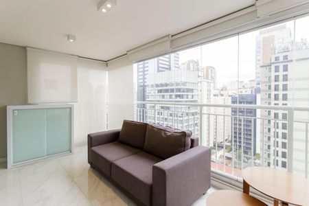 Studio à venda com 54m², 1 quarto e 1 vaga Studio à venda com 54m², 1 quarto e 1 vagaVaranda