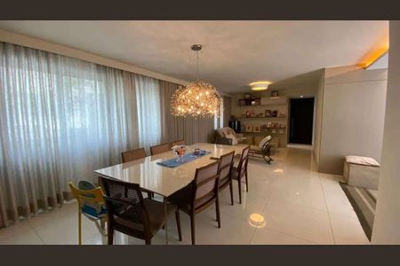 Apartamento à venda com 160m², 4 quartos e 3 vagas