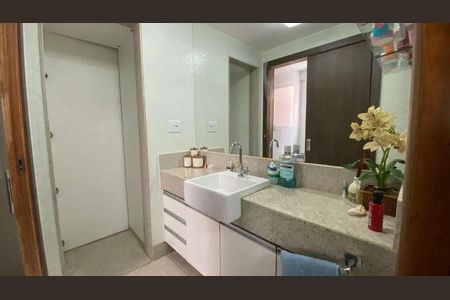 Apartamento à venda com 160m², 4 quartos e 3 vagas