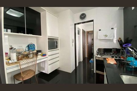 Apartamento à venda com 160m², 4 quartos e 3 vagas