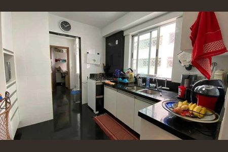 Apartamento à venda com 160m², 4 quartos e 3 vagas