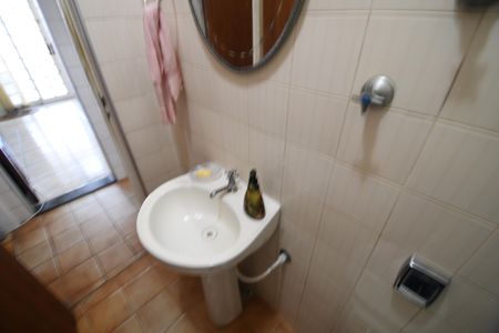 Casa à venda com 100m², 2 quartos e 3 vagasLavabo