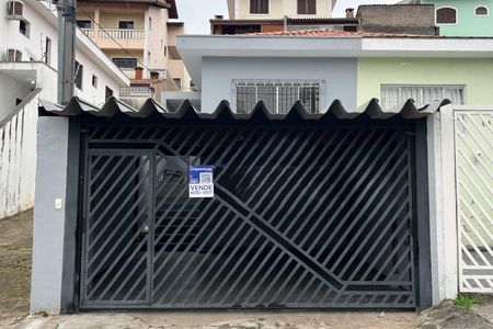 Casa à venda com 125m², 3 quartos e 2 vagasFachada