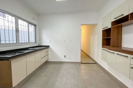 Casa à venda com 125m², 3 quartos e 2 vagasCozinha