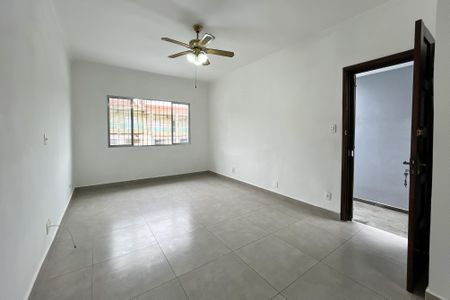 Casa à venda com 125m², 3 quartos e 2 vagasSala