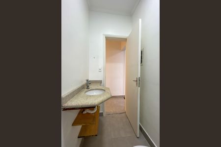 Casa à venda com 125m², 3 quartos e 2 vagasBanheiro Social