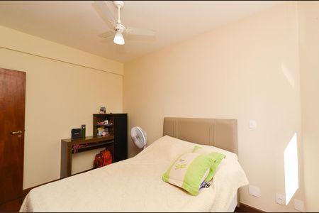 Apartamento à venda com 150m², 4 quartos e 2 vagasQuarto 3