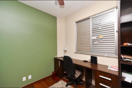 Apartamento à venda com 150m², 4 quartos e 2 vagasQuarto 1