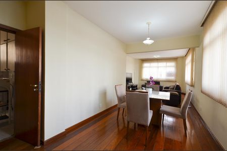 Apartamento à venda com 150m², 4 quartos e 2 vagasSala de jantar