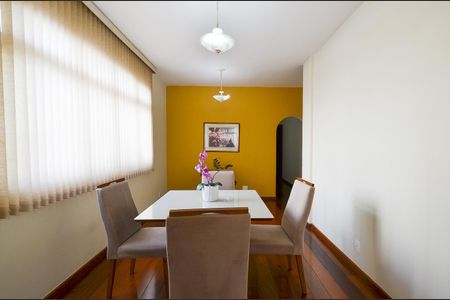 Apartamento à venda com 150m², 4 quartos e 2 vagasSala de jantar