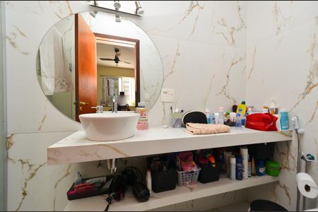 Apartamento à venda com 150m², 4 quartos e 2 vagasBanheiro suite