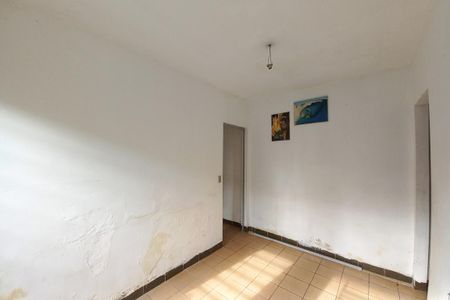 Casa à venda com 300m², 6 quartos e 2 vagasSala