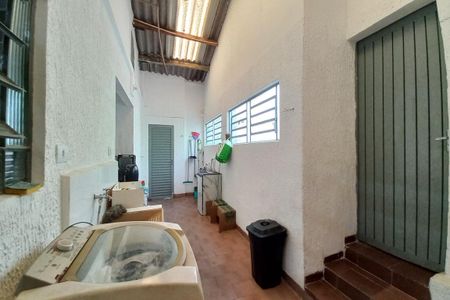 Casa à venda com 300m², 6 quartos e 2 vagasÁrea de Serviço