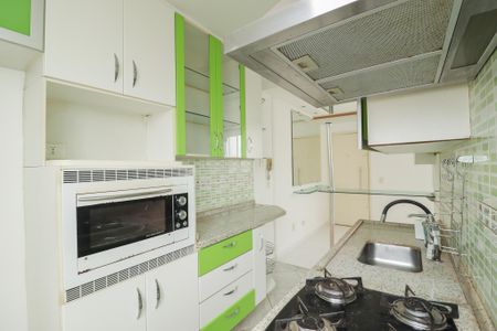 Apartamento para alugar com 50m², 2 quartos e 1 vaga Apartamento para alugar com 50m², 2 quartos e 1 vagaCozinha e Área de Serviço
