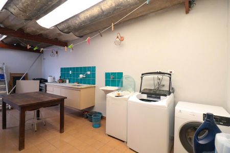 Casa à venda com 220m², 3 quartos e 3 vagasÁrea de Serviço