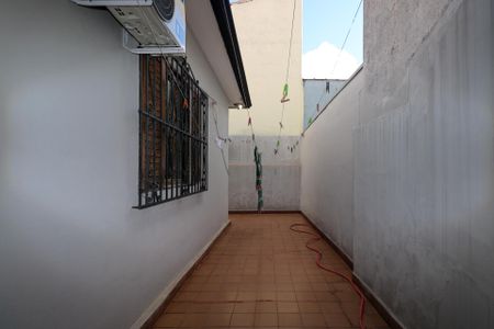Casa à venda com 220m², 3 quartos e 3 vagasQuintal