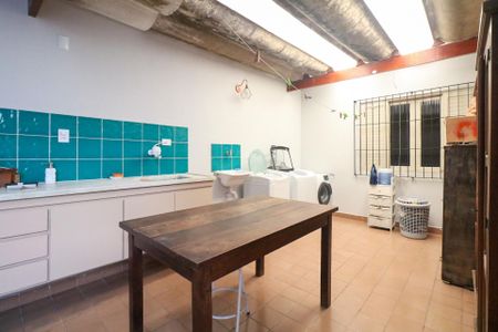 Casa à venda com 220m², 3 quartos e 3 vagasÁrea de Serviço