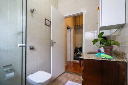 Casa à venda com 220m², 3 quartos e 3 vagasBanheiro Social
