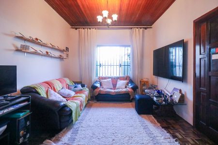 Casa à venda com 220m², 3 quartos e 3 vagasSala de Estar