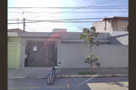 Casa à venda com 220m², 3 quartos e 3 vagasFachada