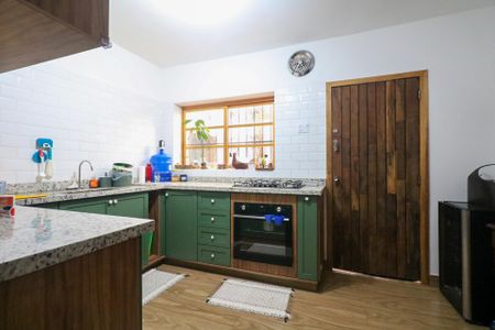 Casa à venda com 220m², 3 quartos e 3 vagasCozinha