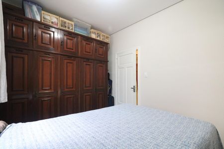 Casa à venda com 220m², 3 quartos e 3 vagasSuíte