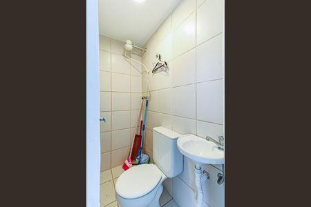 Apartamento à venda com 59m², 3 quartos e 1 vaga Apartamento à venda com 59m², 3 quartos e 1 vagaBanheiro de serviço