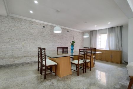 Casa de condomínio à venda com 600m², 4 quartos e 5 vagas Casa de condomínio à venda com 600m², 4 quartos e 5 vagasSala 2