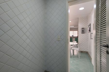 Casa de condomínio à venda com 600m², 4 quartos e 5 vagas Casa de condomínio à venda com 600m², 4 quartos e 5 vagasDespensa