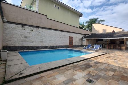 Casa de condomínio à venda com 600m², 4 quartos e 5 vagas Casa de condomínio à venda com 600m², 4 quartos e 5 vagasPiscina