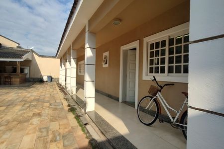 Casa de condomínio à venda com 600m², 4 quartos e 5 vagas Casa de condomínio à venda com 600m², 4 quartos e 5 vagasVaranda fundos