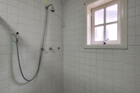 Casa de condomínio à venda com 600m², 4 quartos e 5 vagas Casa de condomínio à venda com 600m², 4 quartos e 5 vagasBanheiro da Suíte 3