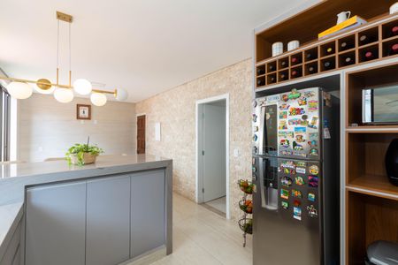 Casa para alugar com 370m², 6 quartos e 3 vagasCozinha