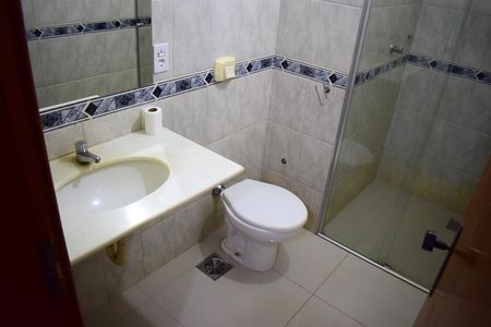Banheiro de apartamento para alugar com 3 quartos, 72m² em Planalto Verde, Ribeirão Preto