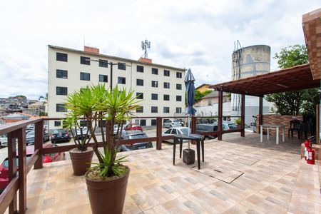 Apartamento para alugar com 48m², 2 quartos e 1 vaga Apartamento para alugar com 48m², 2 quartos e 1 vagaÁrea comum - Churrasqueira