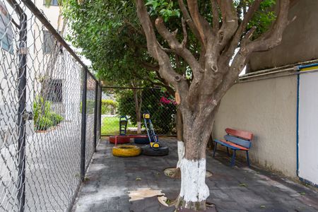Apartamento para alugar com 48m², 2 quartos e 1 vaga Apartamento para alugar com 48m², 2 quartos e 1 vagaÁrea comum - Playground