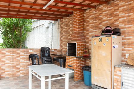 Apartamento para alugar com 48m², 2 quartos e 1 vaga Apartamento para alugar com 48m², 2 quartos e 1 vagaÁrea comum - Churrasqueira