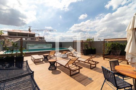 Apartamento à venda com 24m², 1 quarto e sem vaga Apartamento à venda com 24m², 1 quarto e sem vagaPiscina