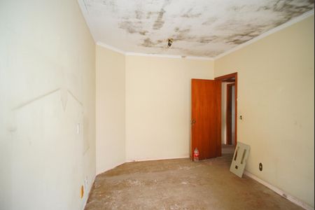 Casa à venda com 650m², 3 quartos e 2 vagasSuíte 1