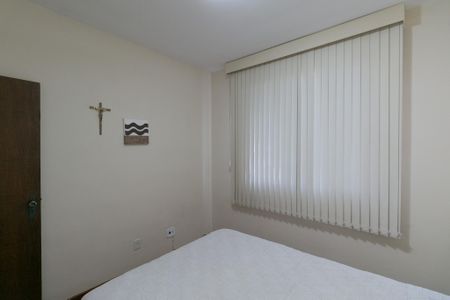 Apartamento à venda com 85m², 3 quartos e 2 vagasQuarto 2