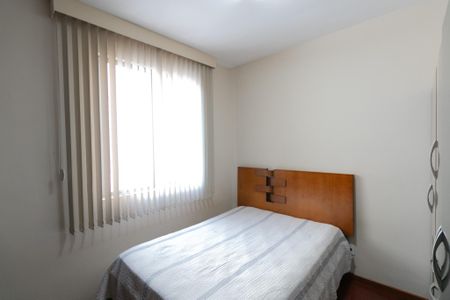 Apartamento à venda com 85m², 3 quartos e 2 vagasQuarto 1