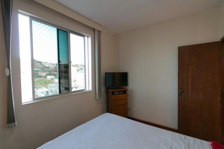 Apartamento à venda com 85m², 3 quartos e 2 vagasQuarto 3