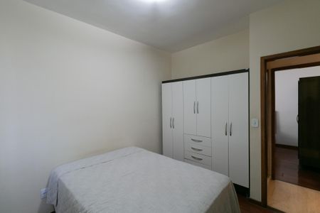 Apartamento à venda com 85m², 3 quartos e 2 vagasQuarto 2