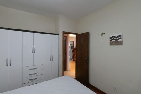 Apartamento à venda com 85m², 3 quartos e 2 vagasQuarto 2