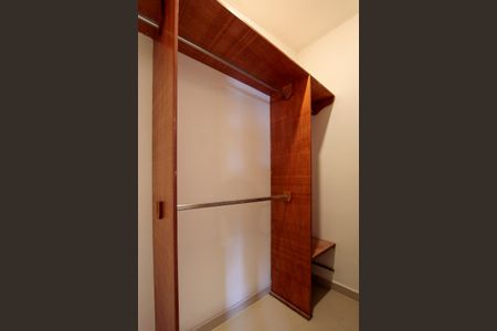 Apartamento à venda com 322m², 4 quartos e 5 vagasTerraço - Quarto Closet