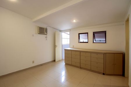 Apartamento à venda com 322m², 4 quartos e 5 vagasTerraço - Quarto
