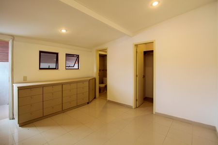 Apartamento à venda com 322m², 4 quartos e 5 vagasTerraço - Quarto