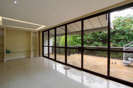 Apartamento à venda com 322m², 4 quartos e 5 vagasSala